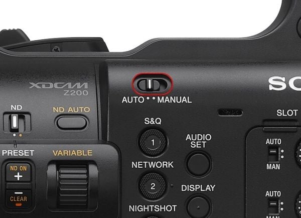 Sony PXW-Z200 Profesyonel Video Kamera